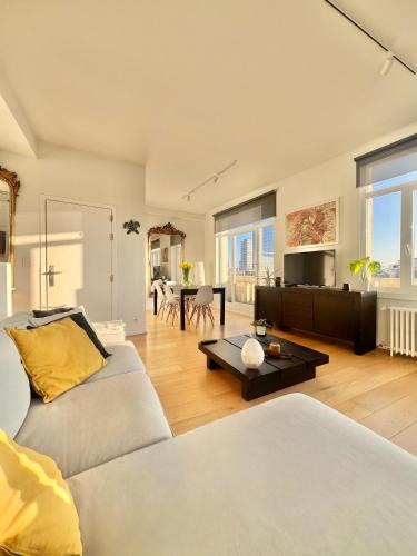Onze-Lieve-Vrouw-ter-Sneeuw Apartment | Lovely loft in Panoramic View!