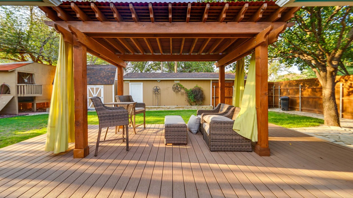 Tech Terrace House | Lovely Lubbock Home w/Furnished Deck & Grill