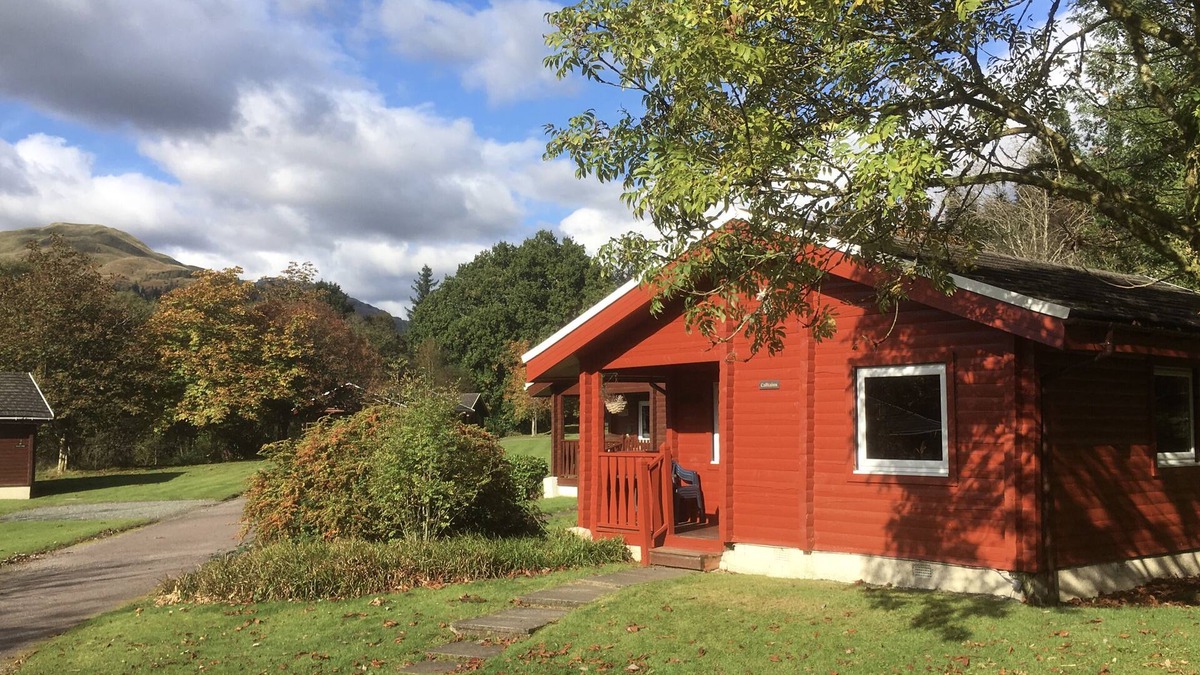 Rashfield Cabin | Lovely Luxury Log Cabin by Pucks Glen in Scotland’s 1st National Park, by Dunoon