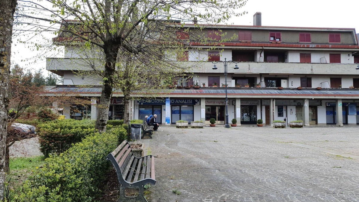 Altipiani di Arcinazzo Apartment | Lovely Mountain Apartment With Fireplace