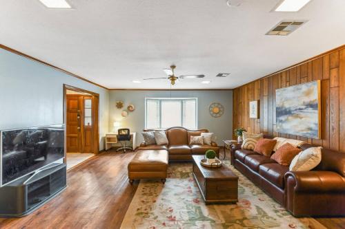 Metairie House | Lovely Metairie 1600sft Loft 10 mnts to Hospitals