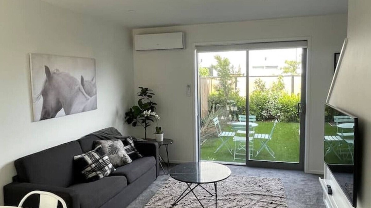 Upper Riccarton House | Lovely Mohua Sanctuary