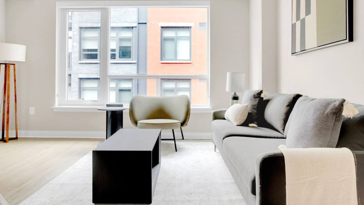 Mount Vernon Triangle Apartment | Lovely Mt Vernon Studio w/ Pool, W/D & Gym, near Metro, by Blueground