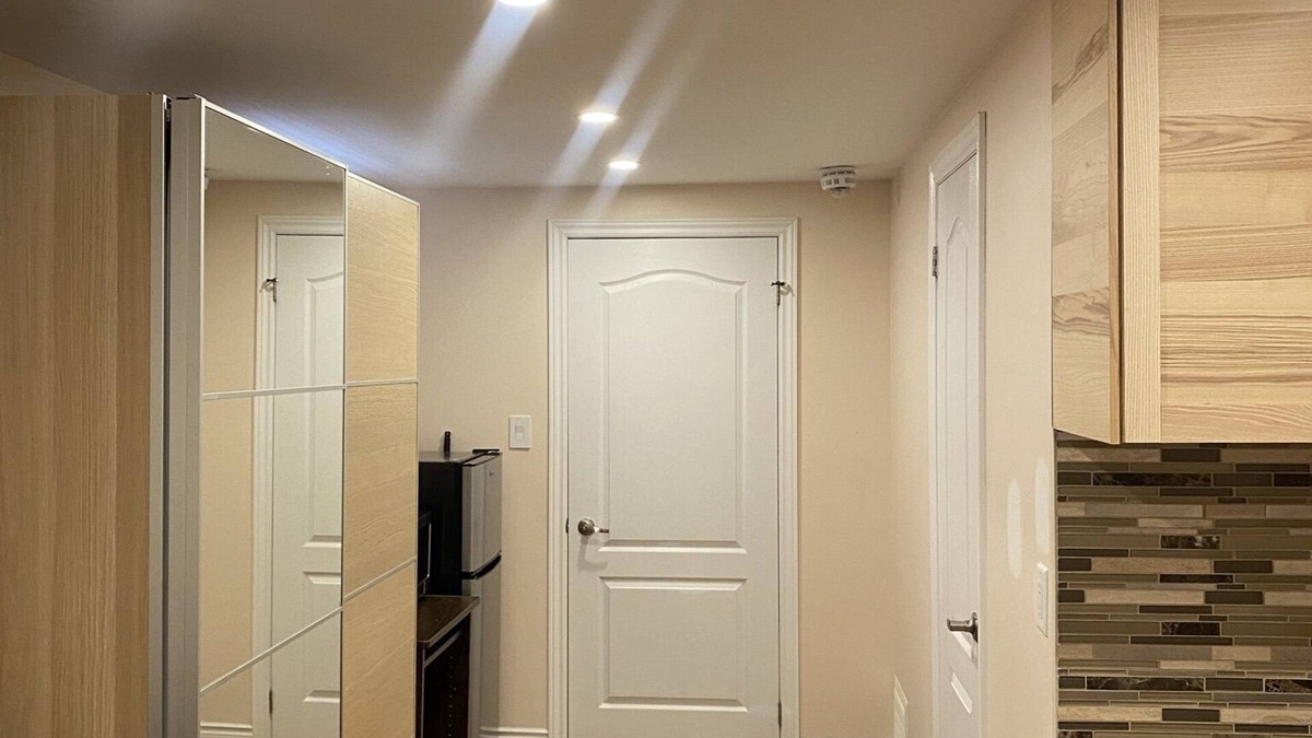 East Credit House | Lovely one bedroom unit