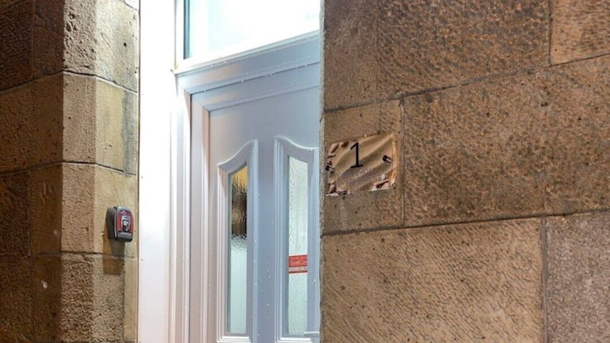 Bellshill Apartment | Lovely one bedroom service apartment