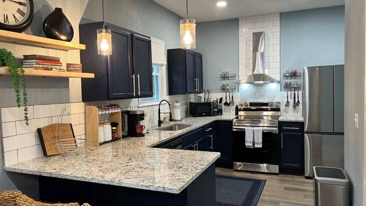 Valley Falls House | Lovely Pet Frendly Home by Sherman