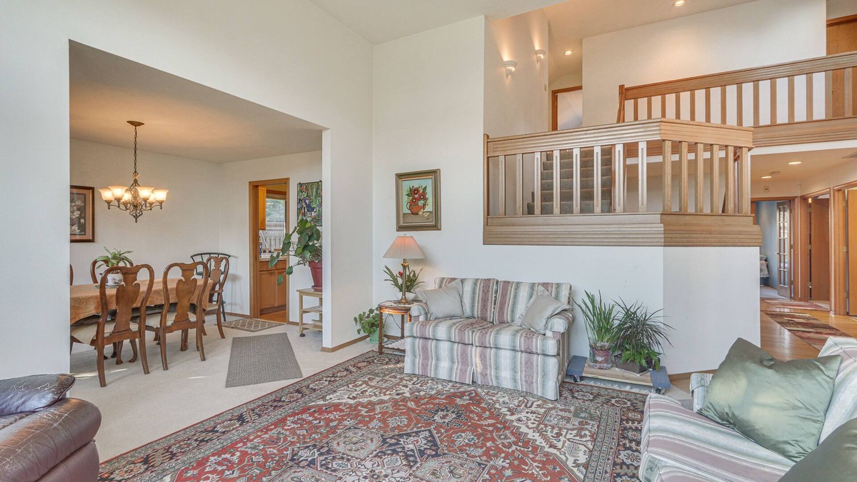 Wilkes East House | Lovely Portland Home ~ 10 Mi to Downtown!