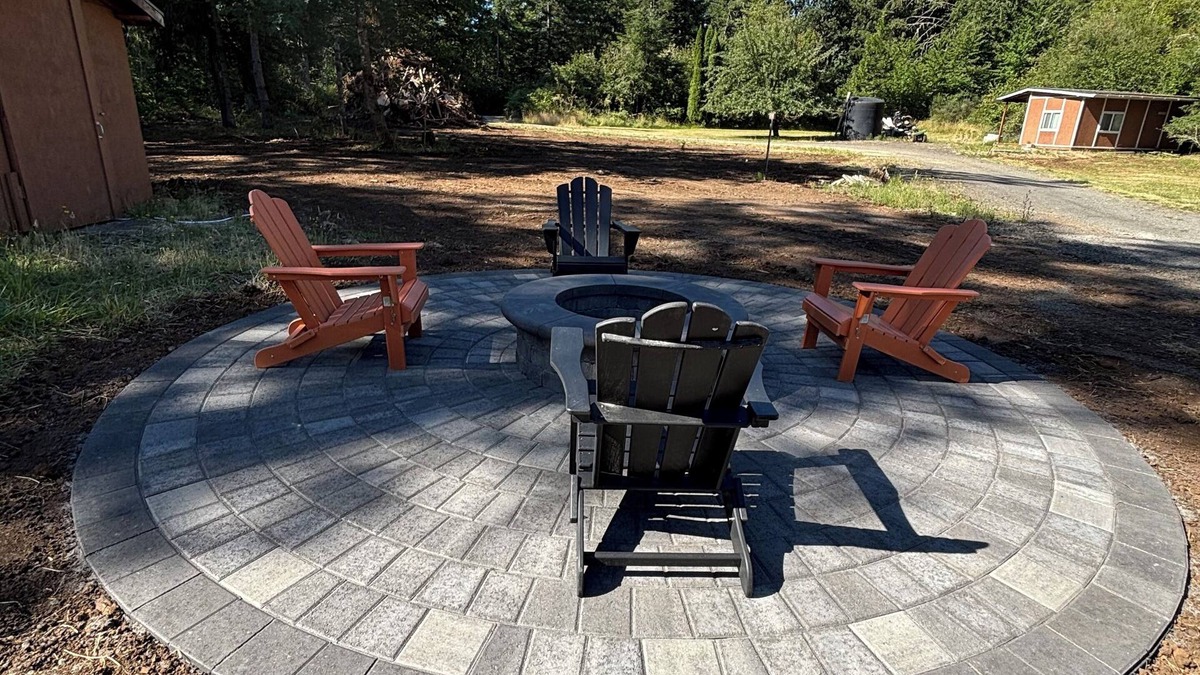 Crawfordsville House | Lovely renovated 3 Bedroom Secluded Log Cabin