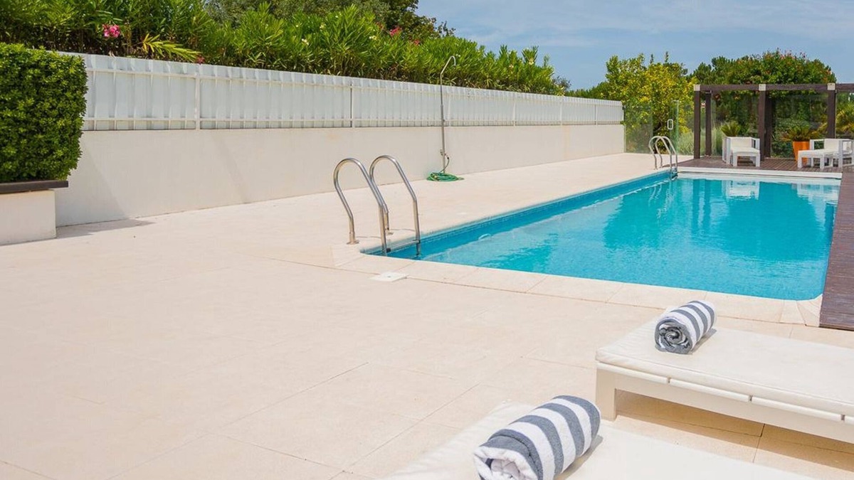 Meco Villa | Lovely Sesimbra Villa | 3 Bedrooms | Villa Bonita | Private Pool | Close to.