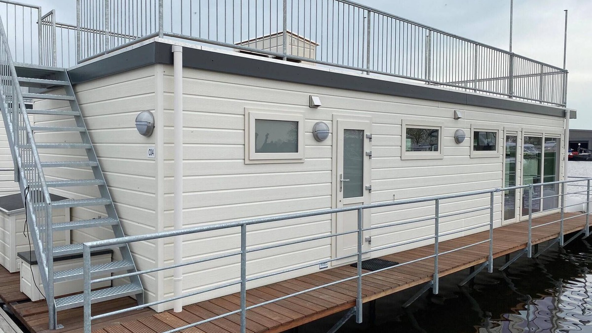 Municipality of Aalsmeer Boat Rental | Lovely ship in Aalsmeer with lake view