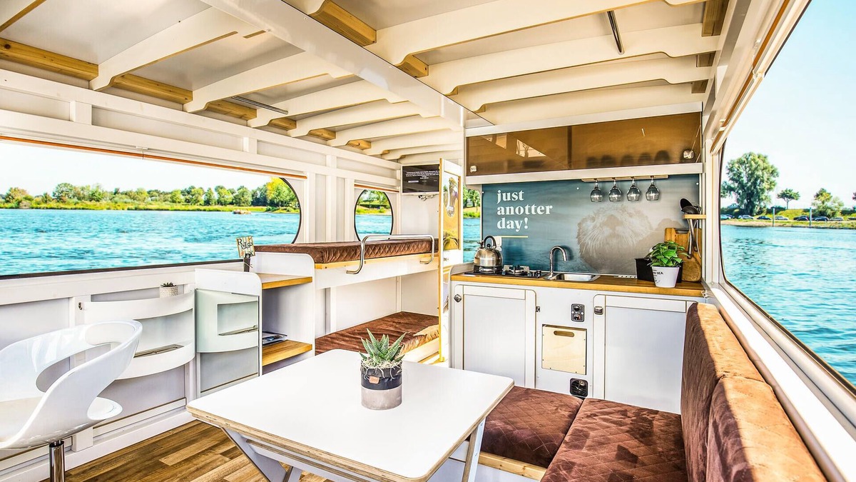 Ophoven Boat Rental | Lovely ship in Ophoven with lake view