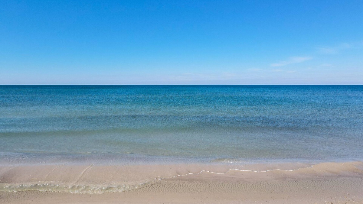 Cape Breezes House | Lovely single story beach cottage with UNOBSTRUCTED VIEW! Steps to the Gulf