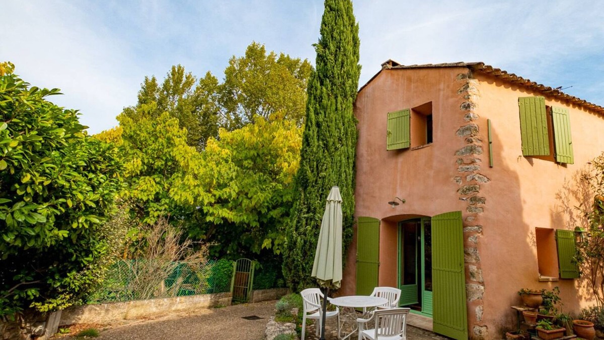Gargas House | Lovely small holiday home situated 2 km south of Ockerdorf Roussillon