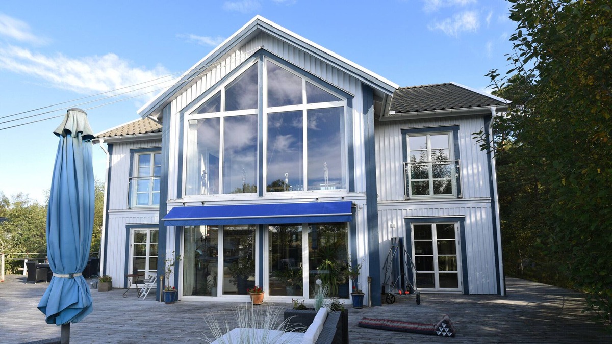 Kode House | Lovely spacious villa in southern Bohuslän with spa | SE09028