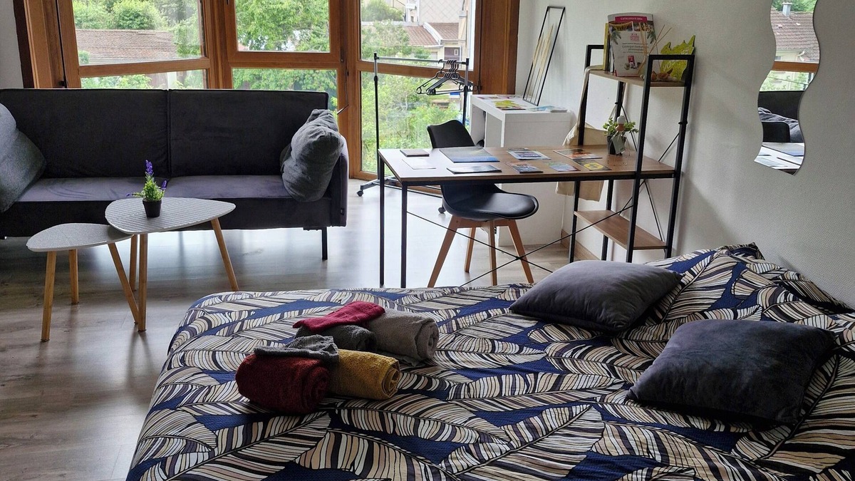 Chantraine Apartment | Lovely studio 15min walk from Epinal town center