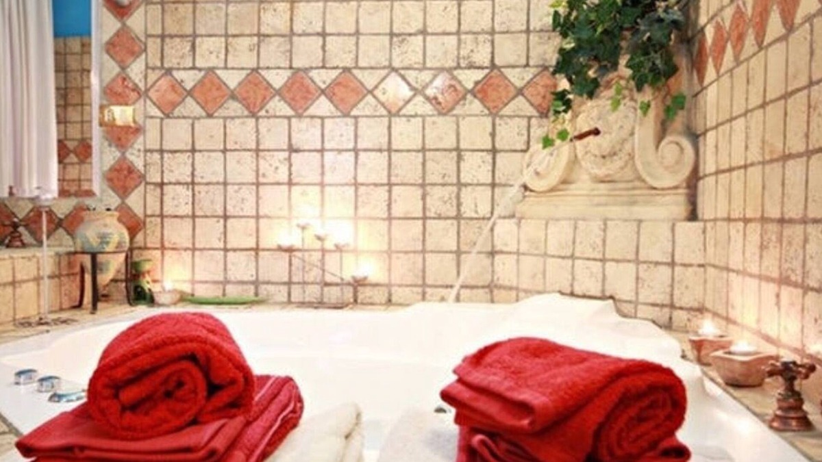 Gianicolense Apartment | ❤Lovely Studio Near Trastevere Jacuzzi, WiFi, Aircon, patio Fully furn Kitchen