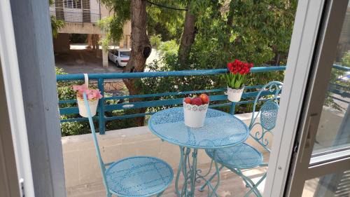Rehovot Apartment | Lovely studio with balcony