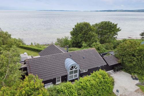 Egsmark Strand House | Lovely Summer House With A View And Outdoor Spa