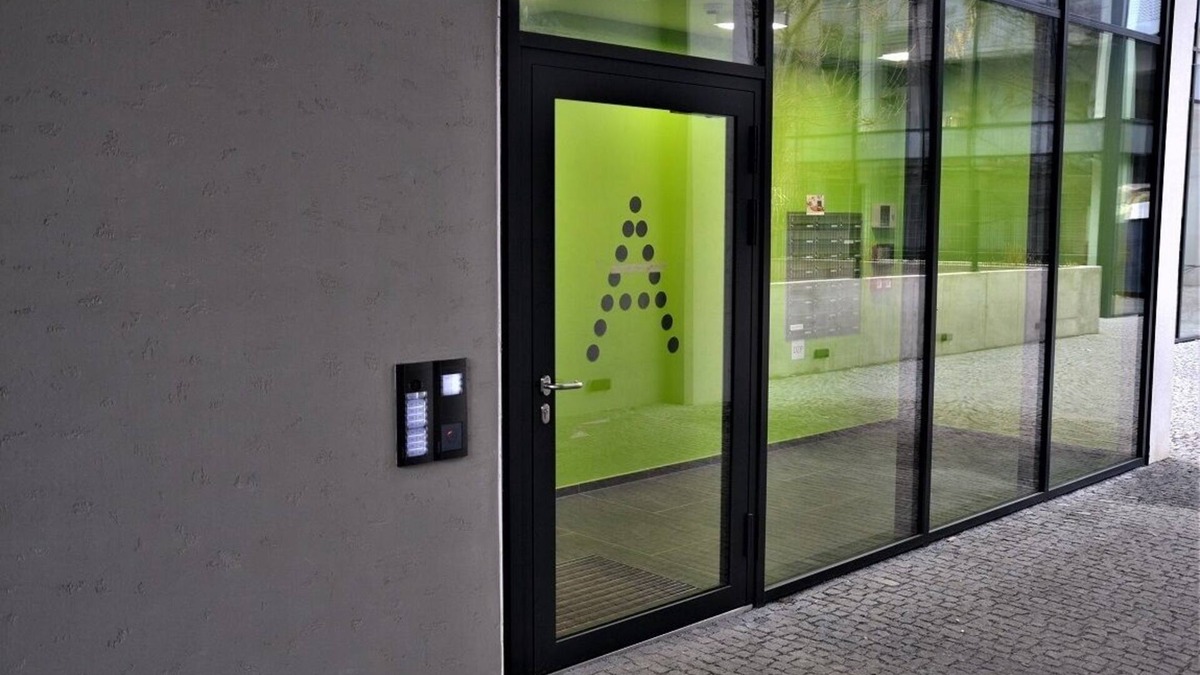 Karlin Apartment | Lovely, sunny, well-equipped apartment, just minutes' walk from Prague center.