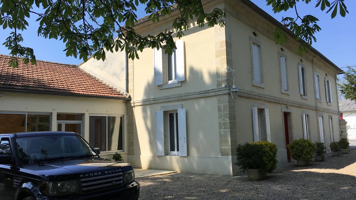 Montcaret Apartment | Lovely T2 apartment in a traditional Girondine set in wooded grounds