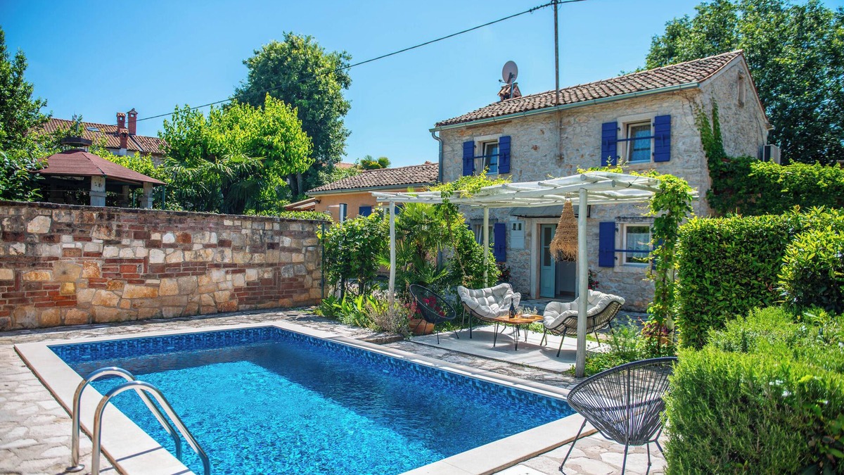Radini Villa | Lovely traditional house Casa Oliva with private pool