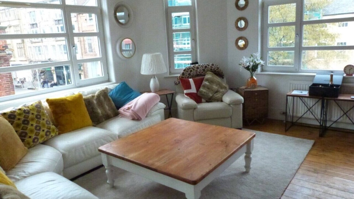 Newcastle-upon-Tyne Apartment | Lovely Two Bedroom Flat in the VERY CENTRE of Newcastle