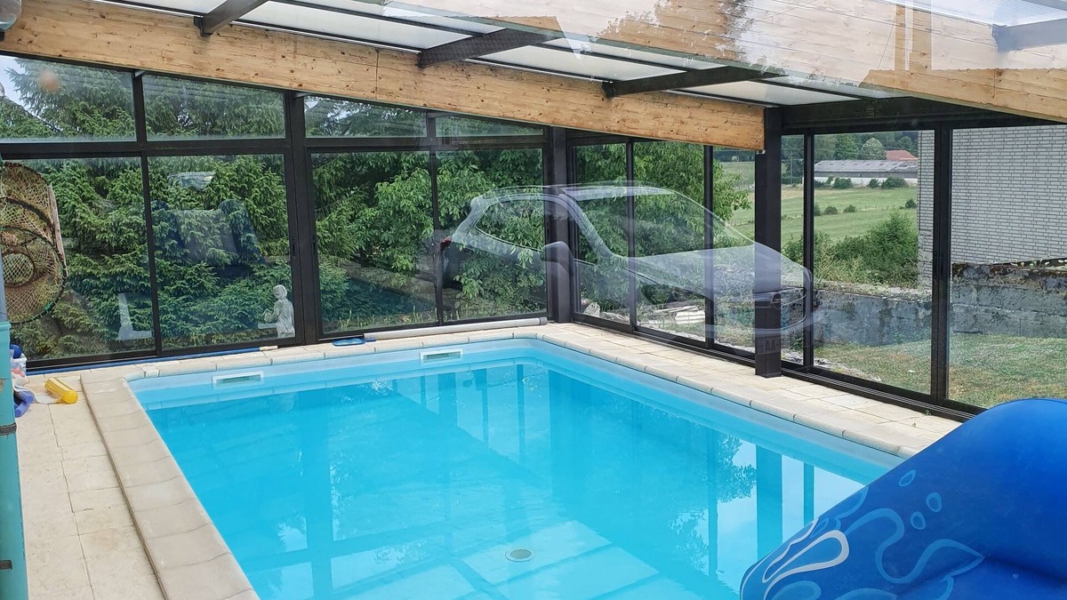 Poids-de-Fiole House | Lovely unfenced single-storey house with unheated covered swimming pool