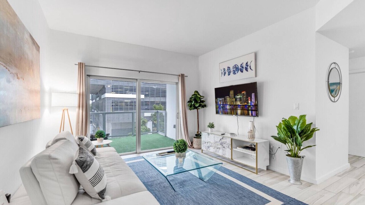 Midtown Apartment | Lovely Unit Mins from Wynwood with Free Parking