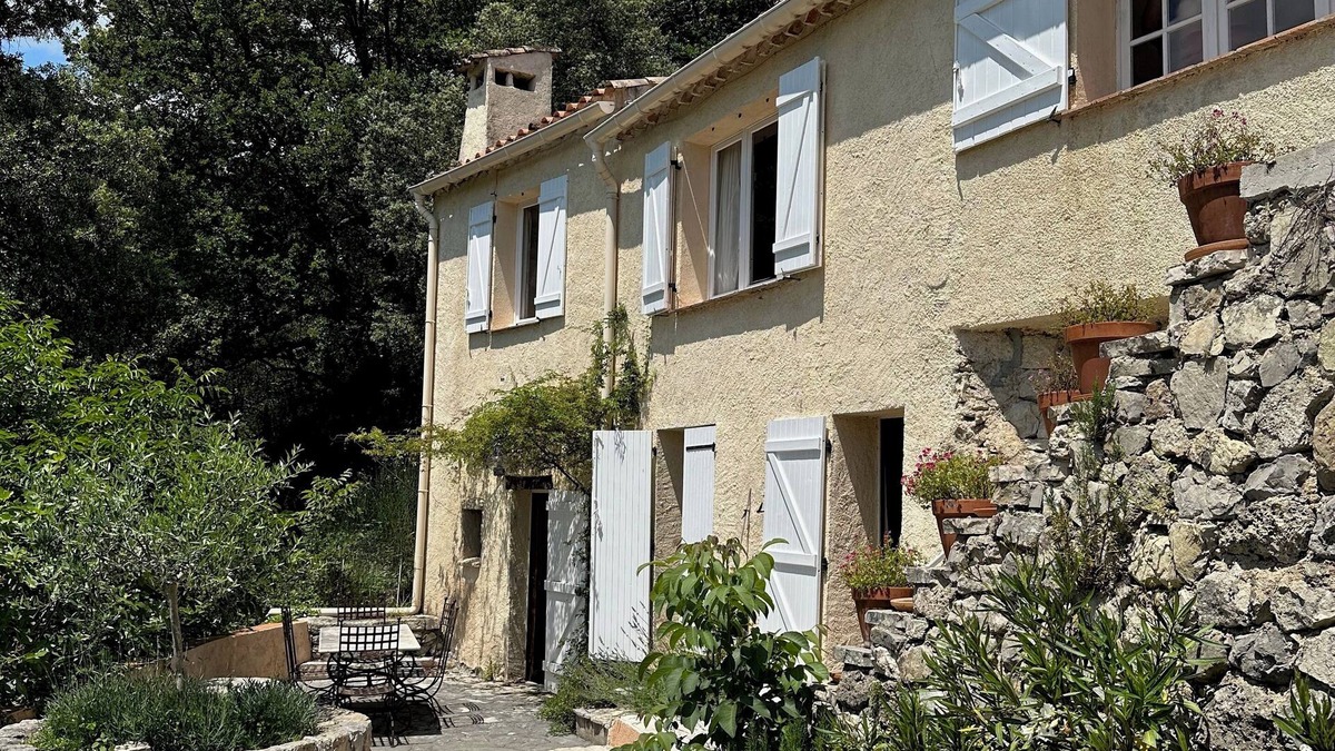 Bargemon House | Lovely villa in Bargemon, Provence, Swimming pool, Olive trees, beautiful views.