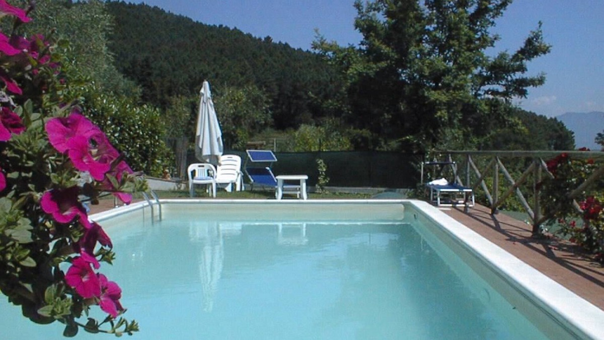 San Lorenzo a Vaccoli Villa | Lovely villa with panoramic pool & gardens between Lucca & Pisa