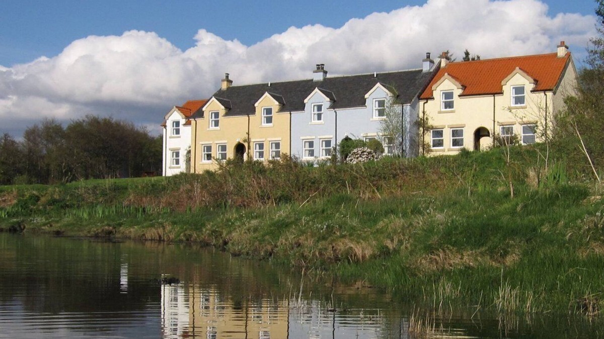 Craobh Haven Cottage | Lovely Waterfront Cottage With Stunning sea Views and log Fire