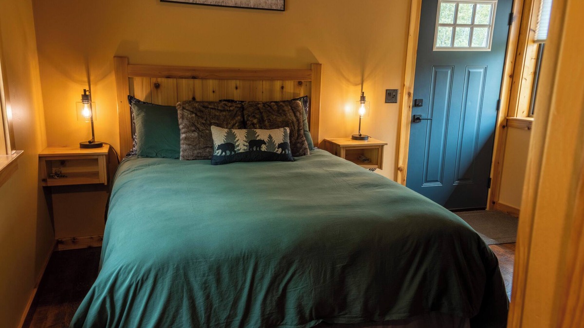 Driggs Cabin | Lover's Lane Cabin for Two