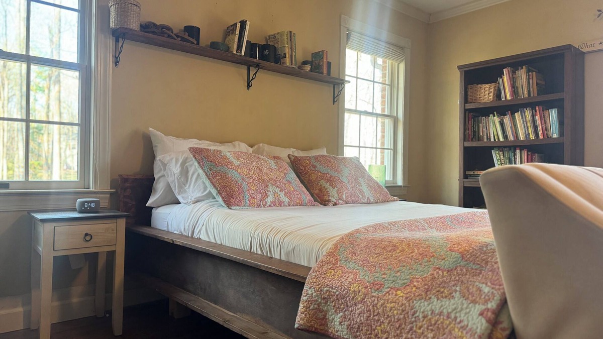 Gordonsville House | Lovers Lane FarmStay on a working family farm. Horses, cows, sheep, bees & more