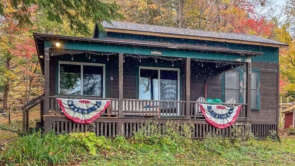 Old Forge Cabin | Lovers Leap on 4th Lake