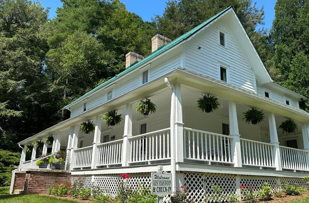 Boone Bed & Breakfast | Lovill House Inn