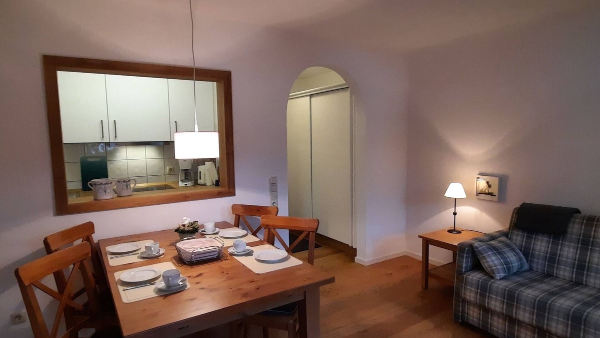 Steibis Apartment | Lovingly furnished apartment in the middle of Steibis. 800 m to the lift and golf course