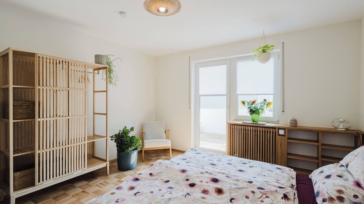 Weiden in der Oberpfalz Apartment | Lovingly renovated and furnished apartment for 4 people in a central location