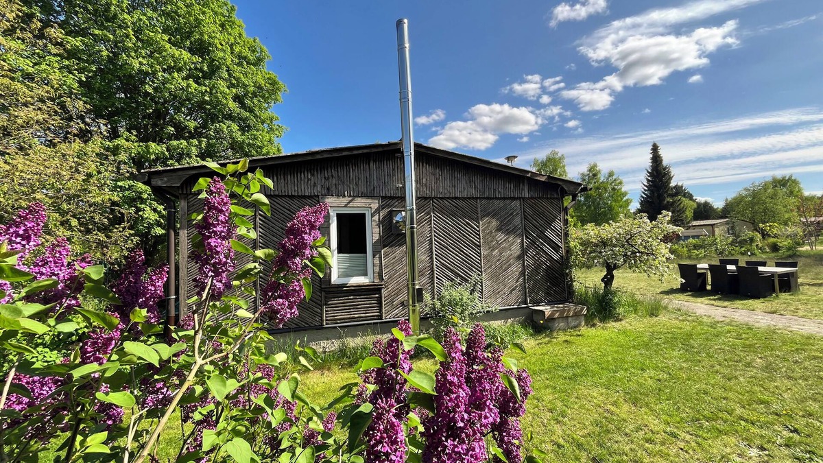 Joachimsthal House | Lovingly renovated vacation bungalow on Grimnitzsee with sauna