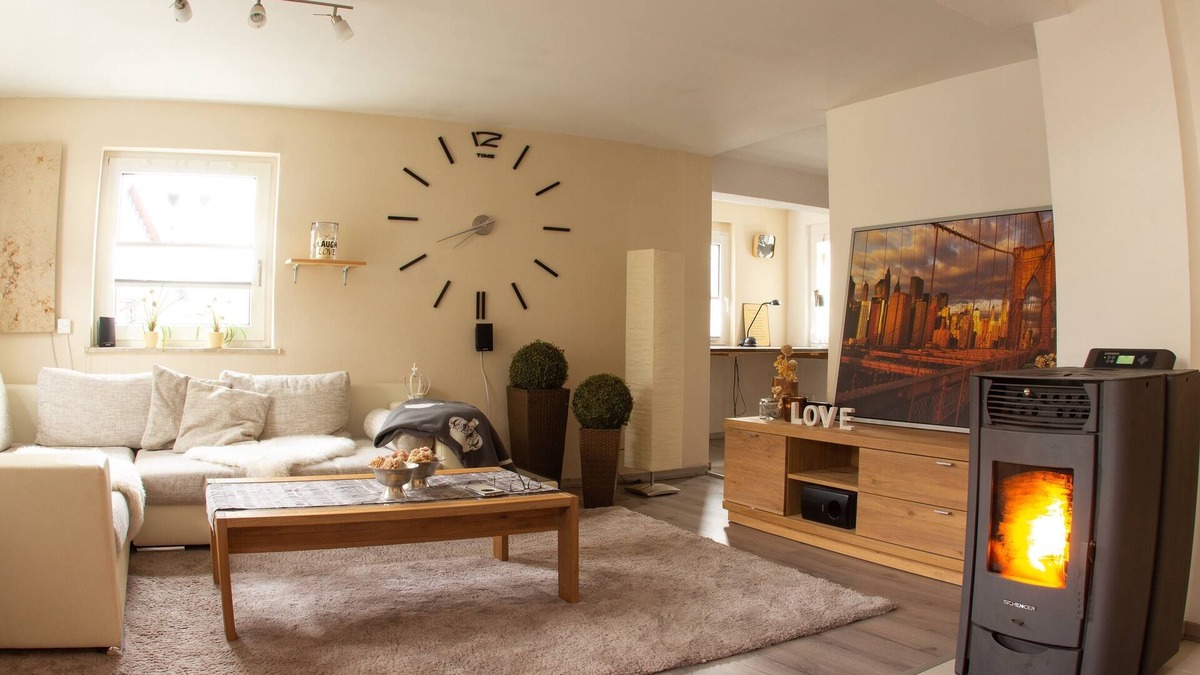 Naila Apartment | Lovingly restored vacation home decorative barn with roof terrace