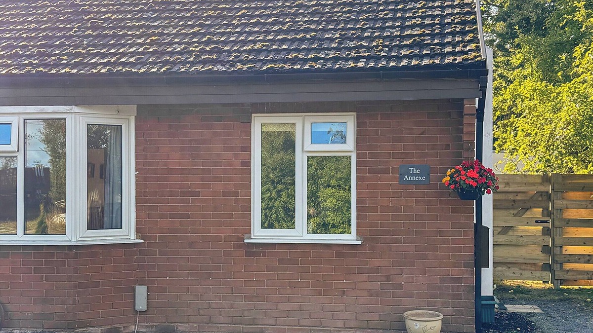 Howlett End Cottage | Lowal Annexe - UK46053