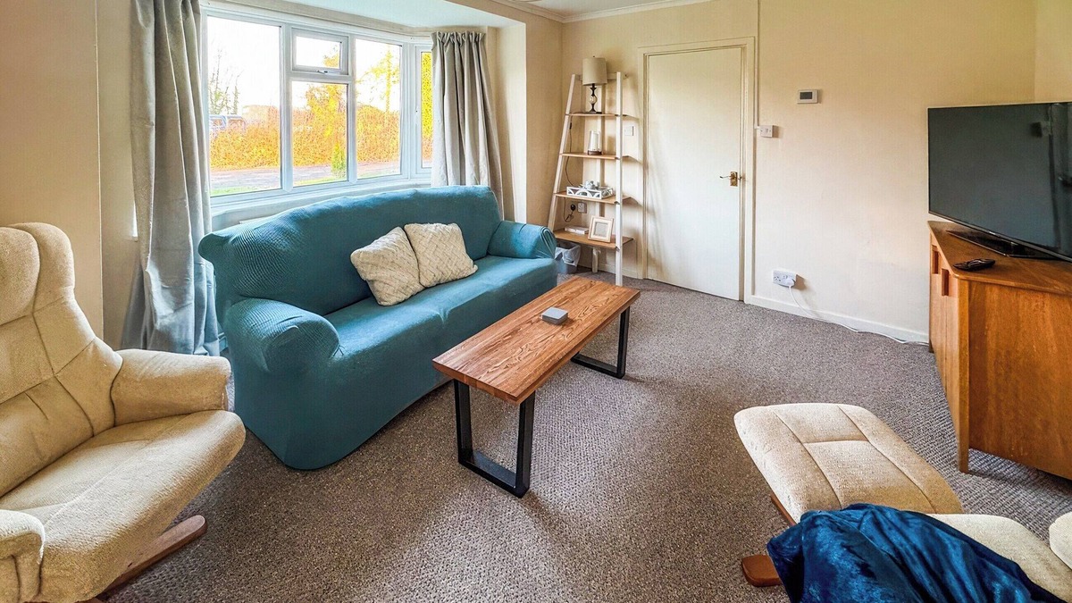 Howlett End Cottage | Lowal House - UK46054