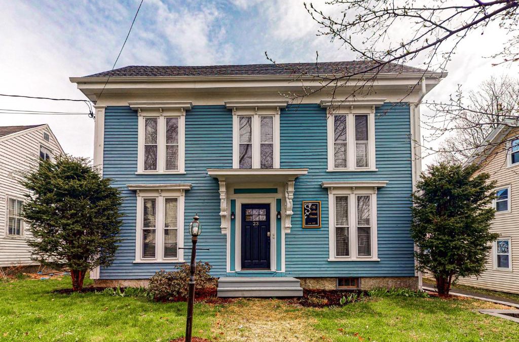 Bucksport House | Lower Corbel House