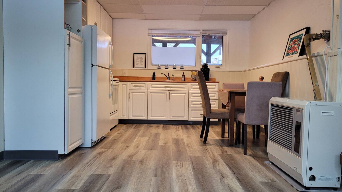 Whitehorse House | Lower Level Suite