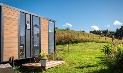 Makarau House | Lower Saddle Views by Tiny Away