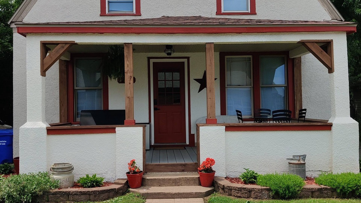 Somerset Apartment | Lower unit of a two-story duplex w/two bedrooms in Somerset with WiFi, AC