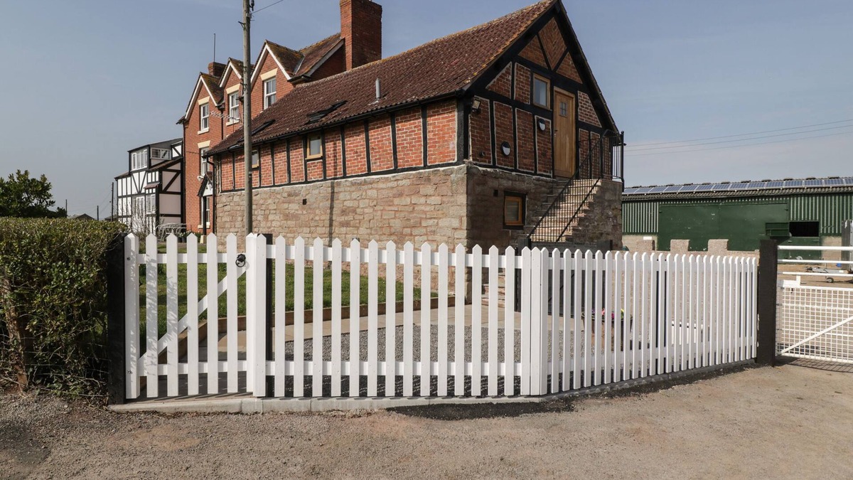 Bodenham Cottage | LOWER VENN GRANARY APARTMENT 2, family friendly in Bodenham