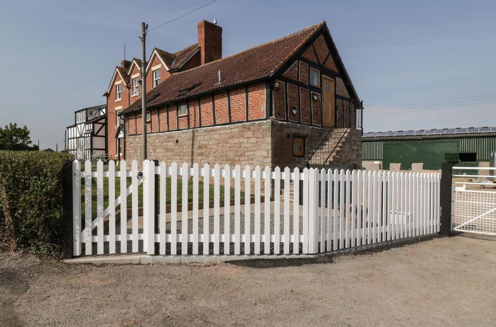 Bodenham House | Lower Venn Granary Apartment 2