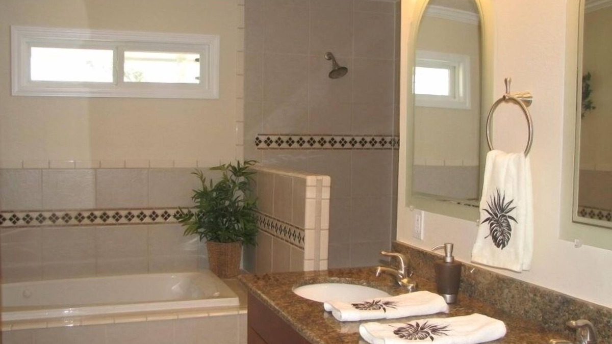 Jamaica Beach House | Lowest prices ever! 8BR 6 BA pool, hot tub on water