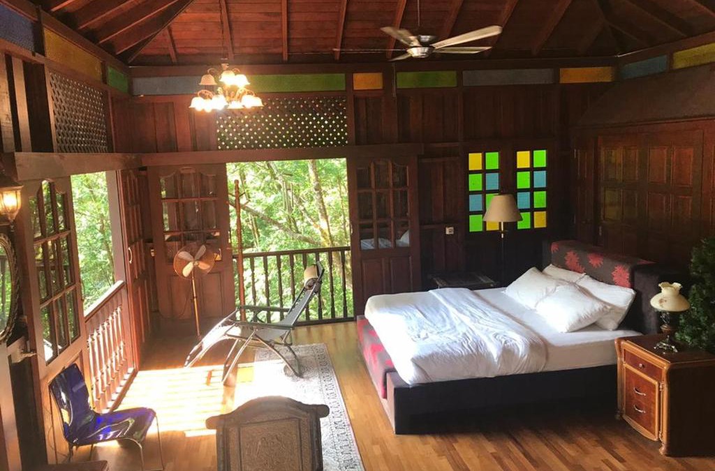 Kampung Pantai Baru House | Lowinski Lodge