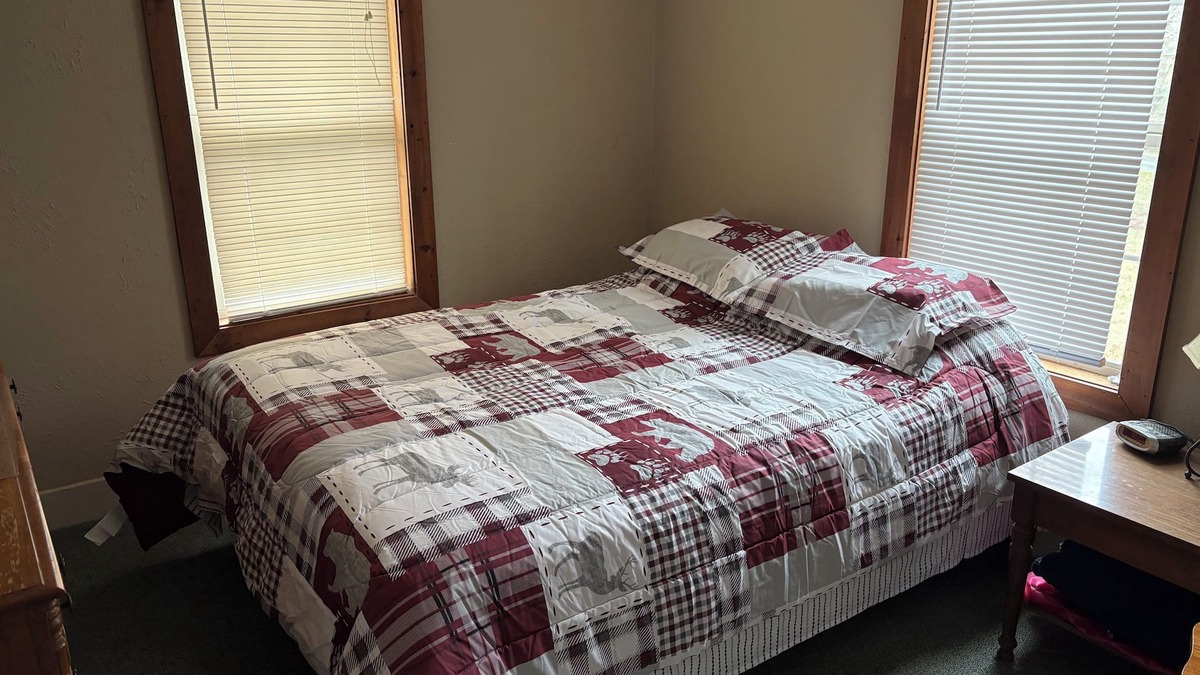 Iva House | Lowndesville Country Home